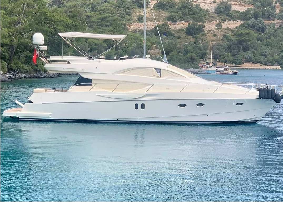 Photo #36 - NUMARINE 55 FLY (LIBERTY TOP) en El Arenal - 3241