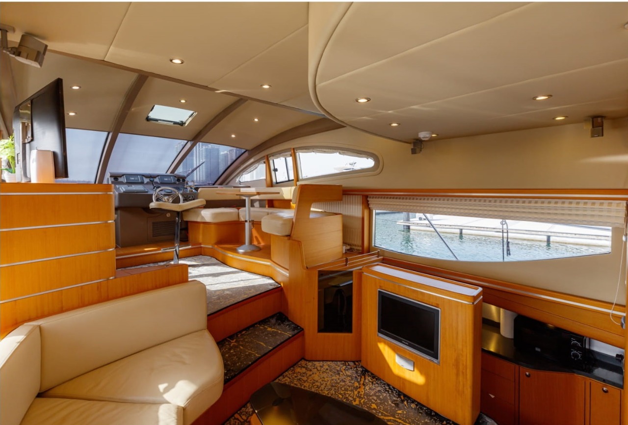Photo #42 - NUMARINE 55 FLY (LIBERTY TOP) en El Arenal - 3241