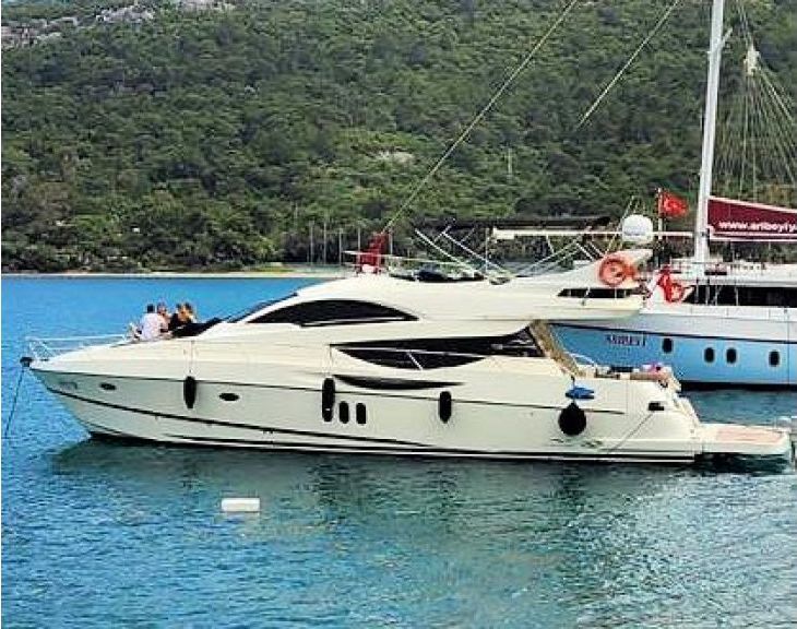 Photo #11 - NUMARINE 55 FLY (LIBERTY TOP) en El Arenal - 3241