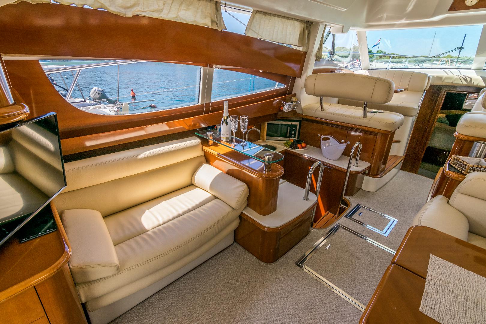 Photo #24 - Jeanneau Prestige 46 Fly (Unplugged) in Split - 3245