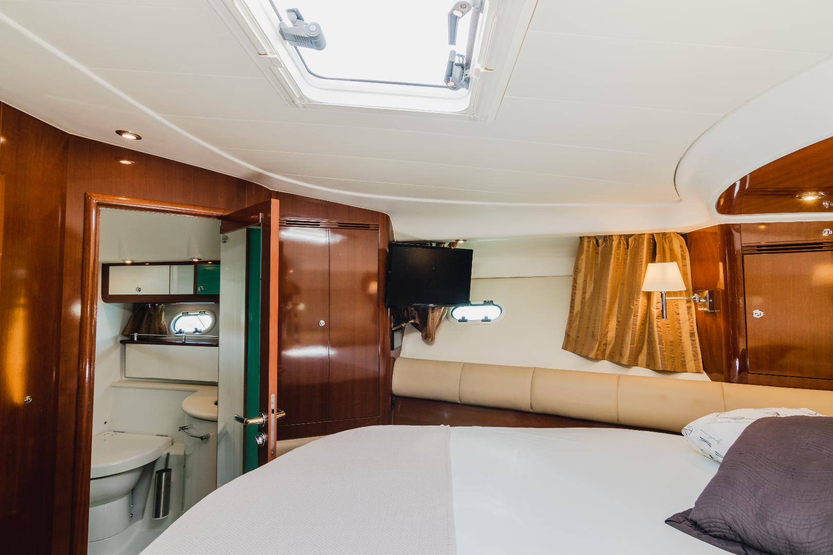 Photo #32 - Jeanneau Prestige 46 Fly (Unplugged) in Split - 3245