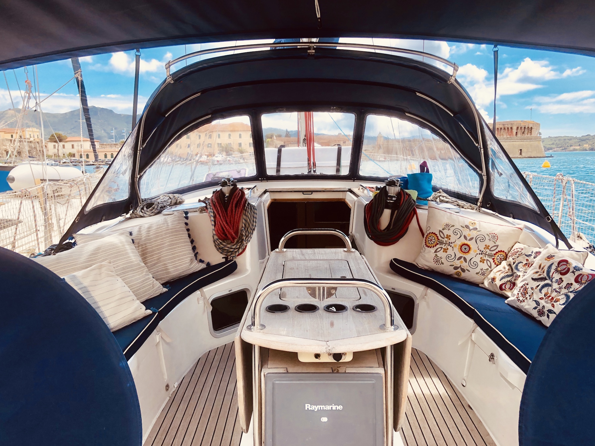 Photo #5 - Jeanneau Sund Odyssey (Blue Magic A) in Santa Maria Navarrese - 3255