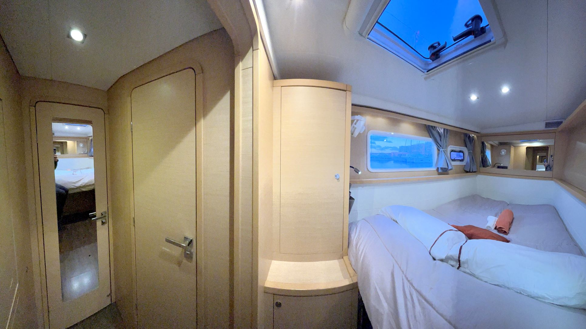 Photo #16 - Lagoon 450 (Sin Rumbo) in Sant Antoni de Portmany - 3258