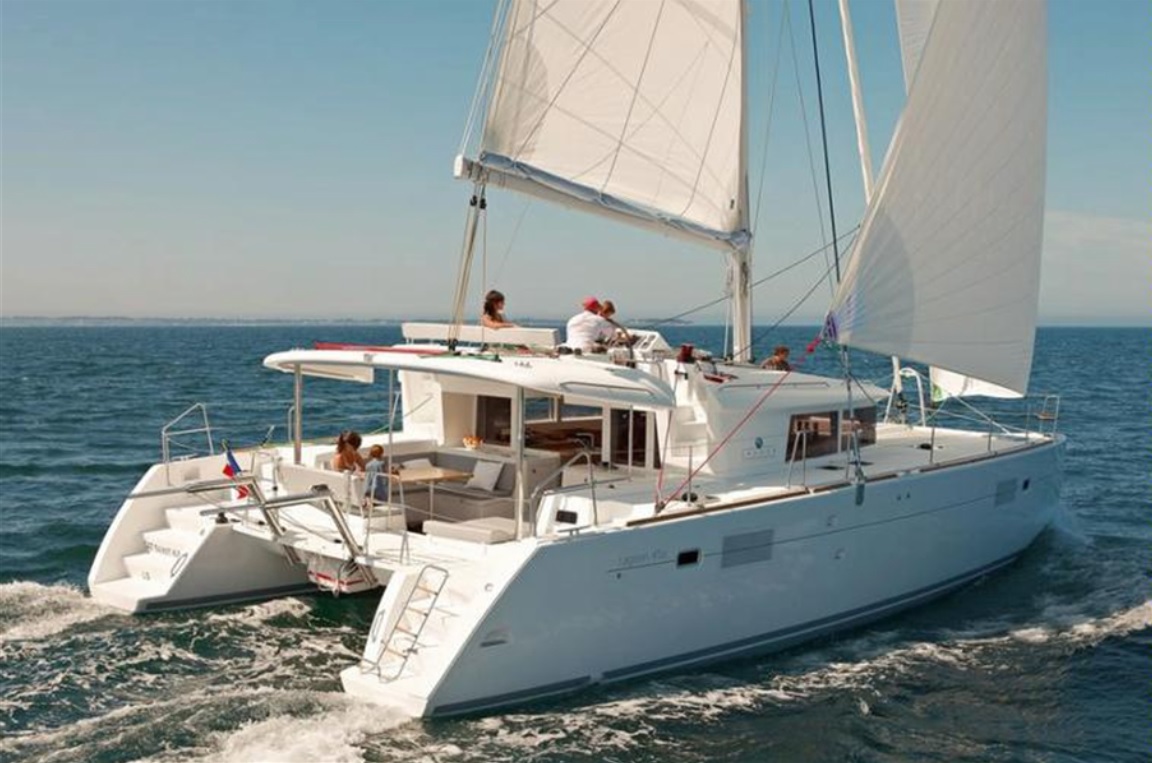 Photo #9 - Lagoon 450 (Sin Rumbo) in Sant Antoni de Portmany - 3258