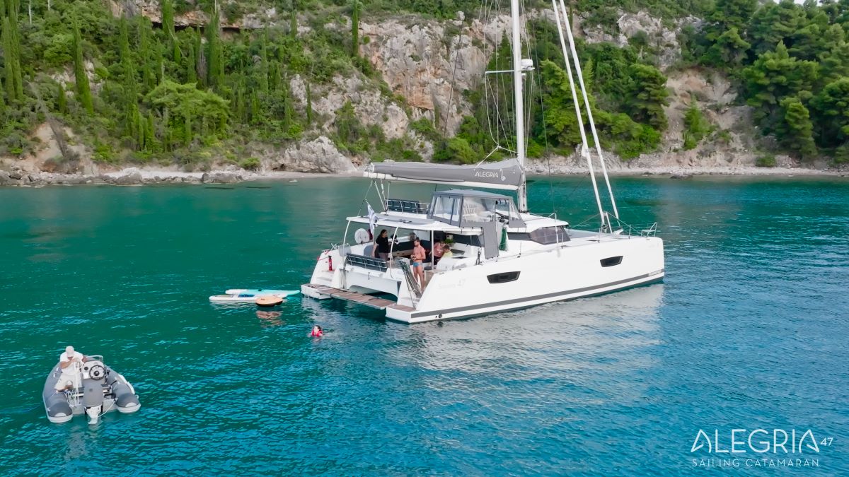 Photo #8 - Fountaine Saona 47 ("Alegria" Boutique Crewed) in Kalamata - 3262
