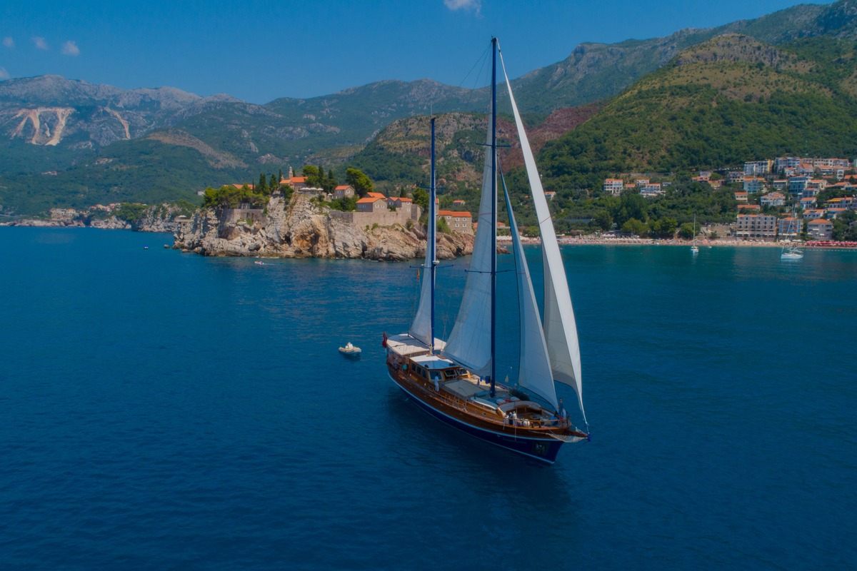 Photo #42 - Motor Sailor (Kaptan Sevket) in Tivat - 3273