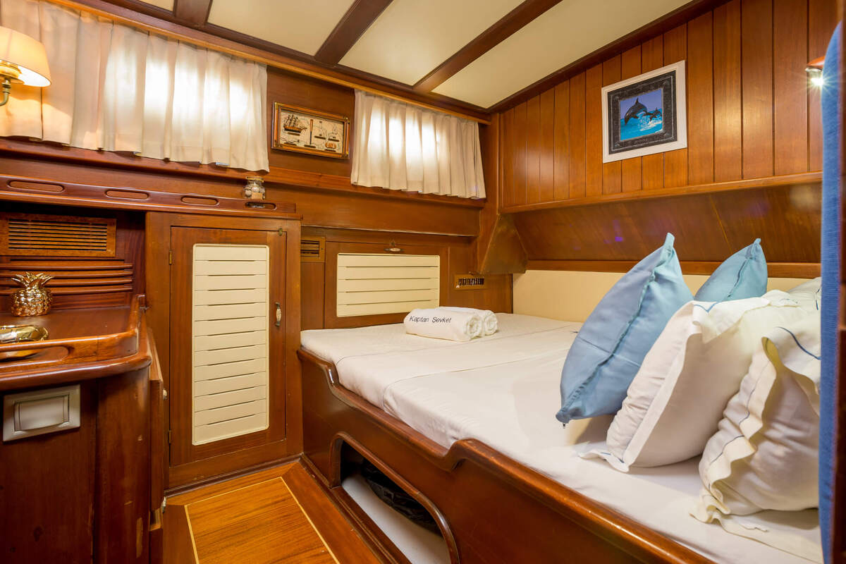 Photo #45 - Motor Sailor (Kaptan Sevket Cabin) en Tivat - 3274