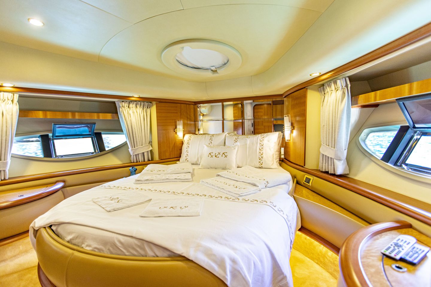 Photo #7 - Azimut 62 Fly (Azimut 62 Fly) in Bodrum - 3296