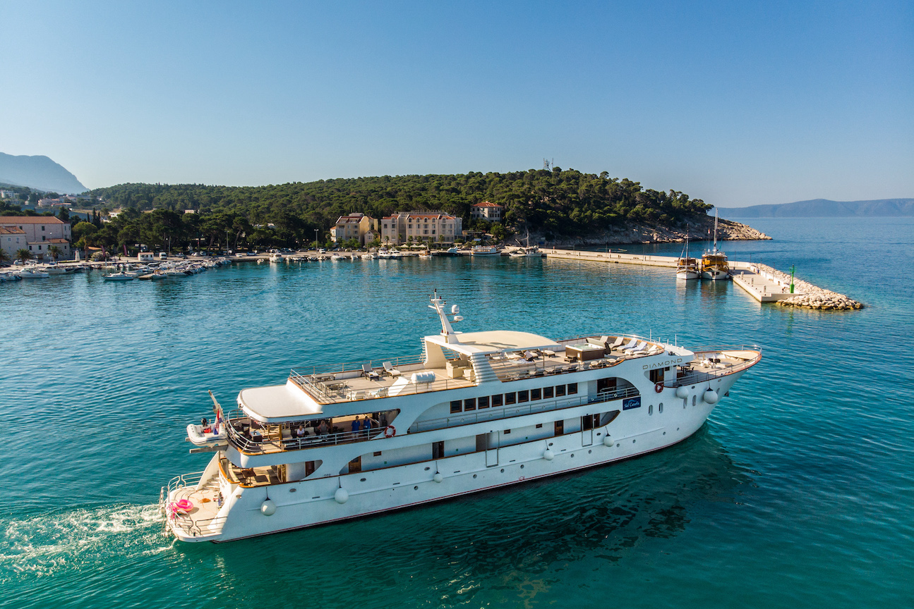 Photo #9 - Diamond (Diamond) in Dubrovnik - 3338