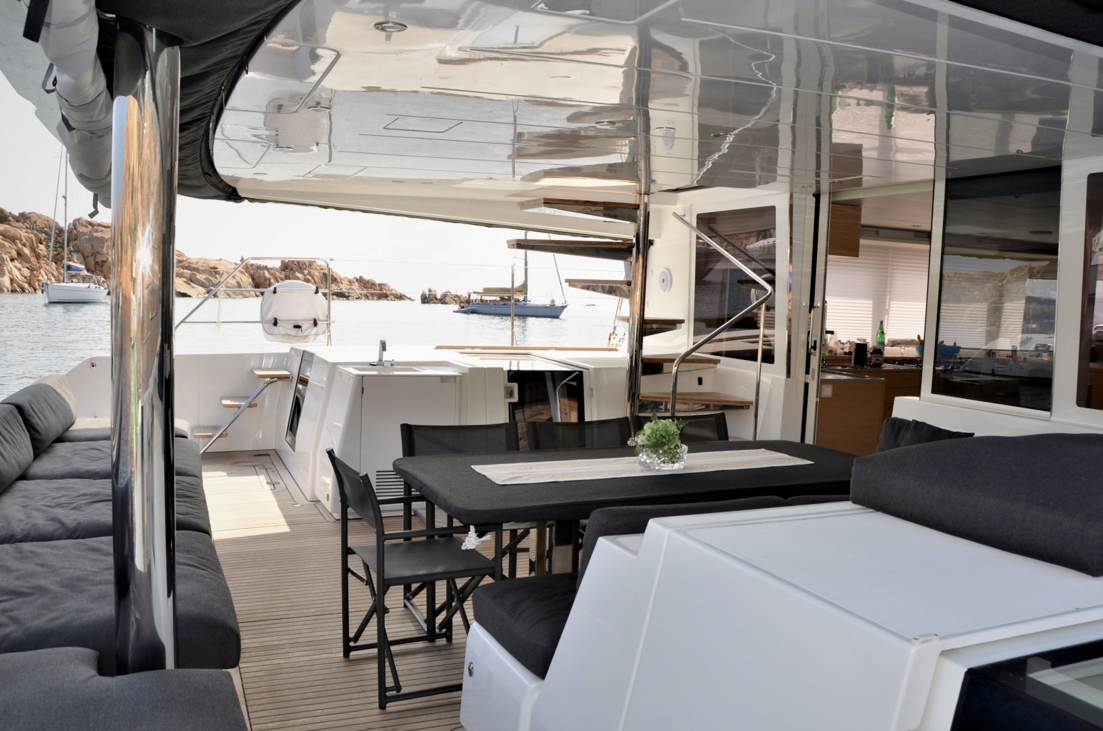Photo #6 - Lagoon 560 S2 (Taipan) in Olbia - 3351