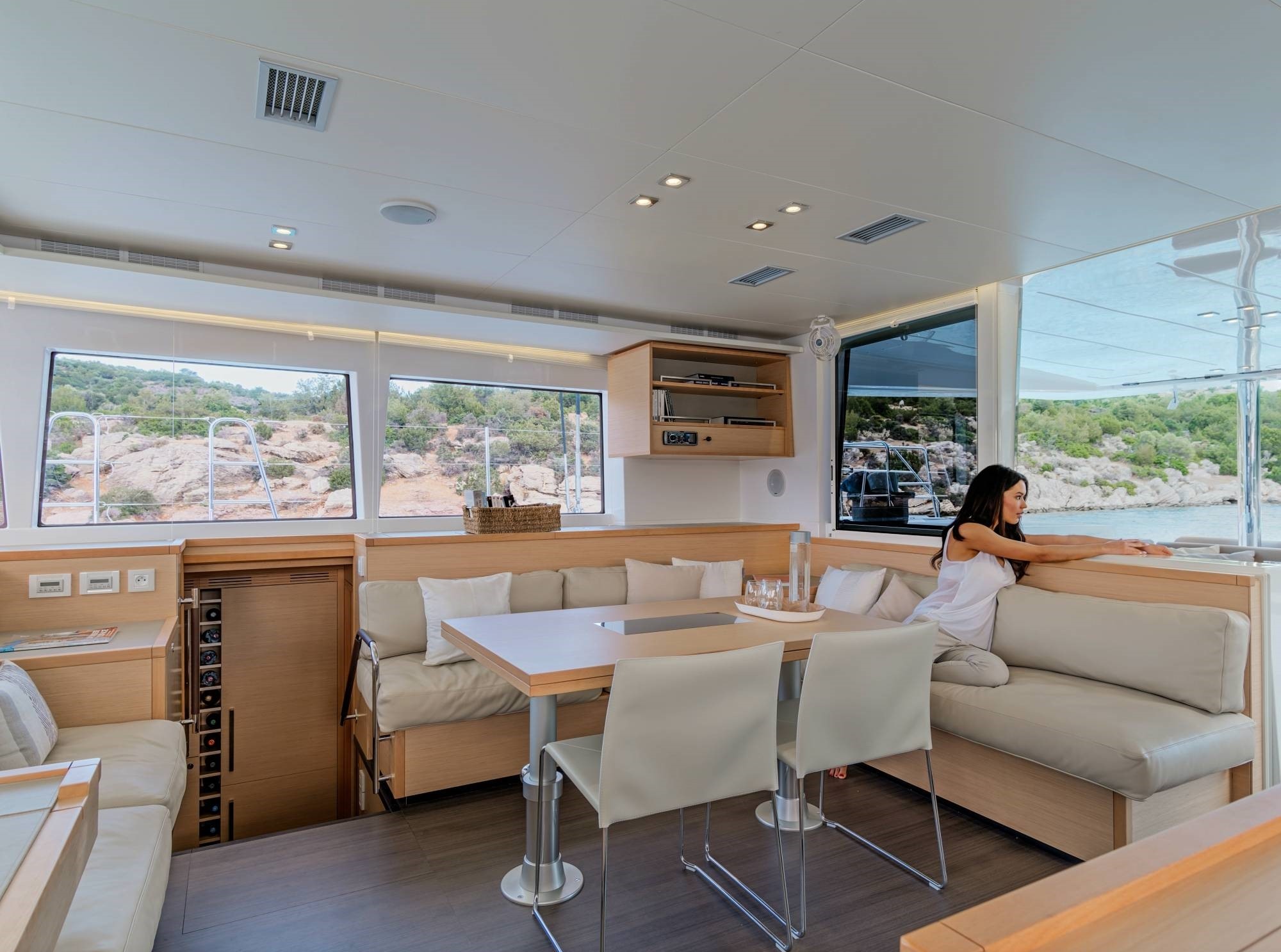 Photo #8 - Lagoon 560 S2 (Taipan) in Olbia - 3351