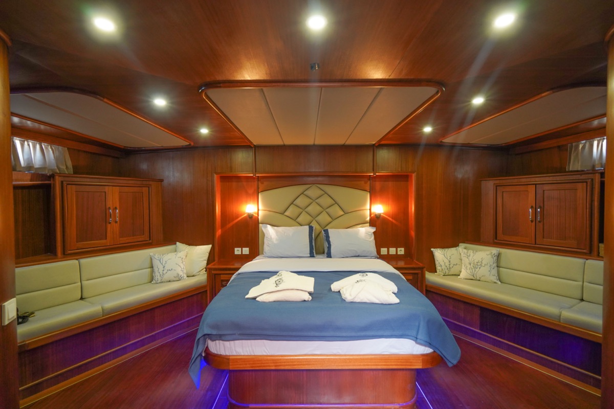 Photo #5 - Motorsailer (Prenses Esila) in Marmaris - 3378