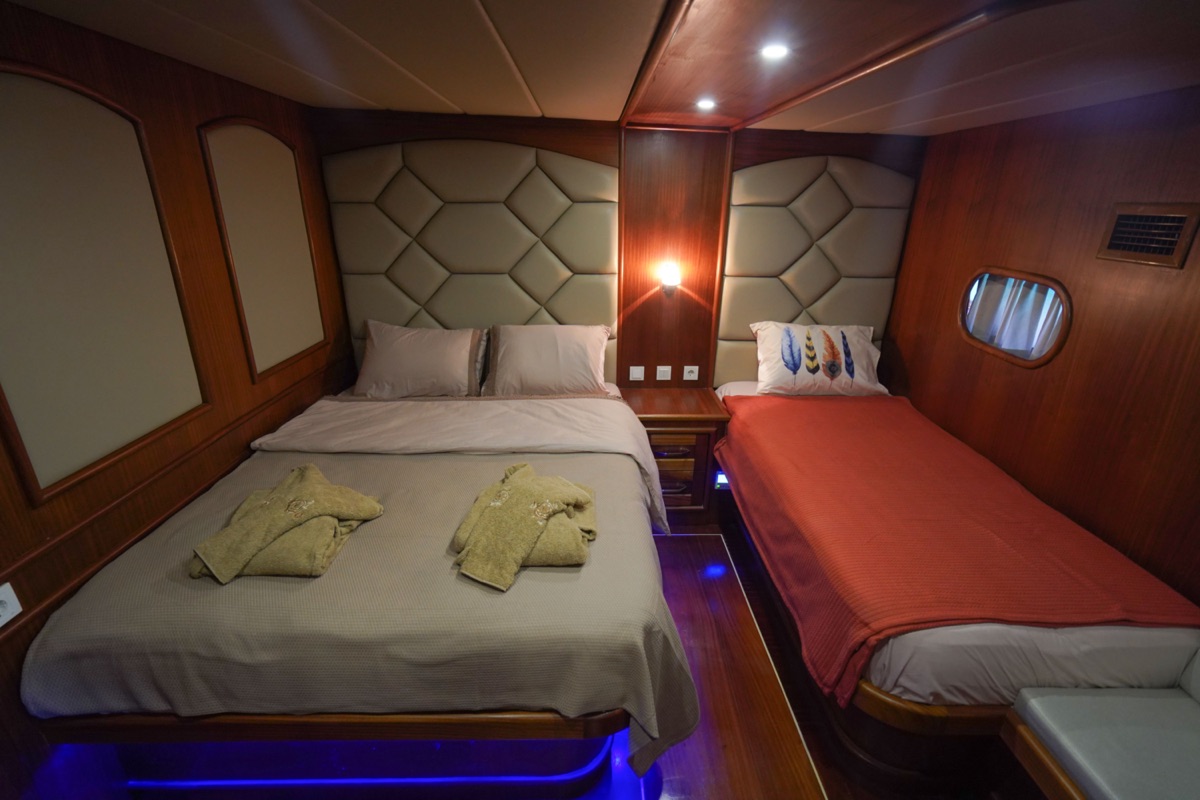 Photo #8 - Motorsailer (Prenses Esila) in Marmaris - 3378