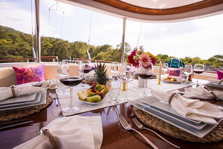 Photo #4 - Motorsailer (Queen Of RTT) in Fethiye - 3379