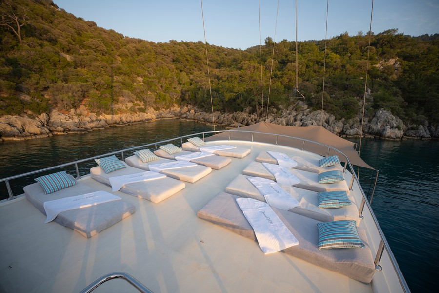 Photo #7 - Motorsailer (Queen Of RTT) in Fethiye - 3379