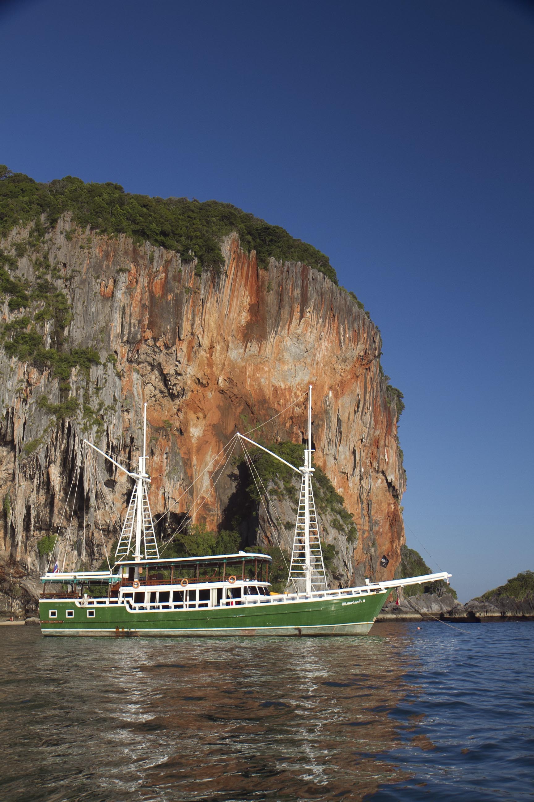 Photo #36 - Indonesian Phinisi (Merdeka 3) in Phuket - 3409