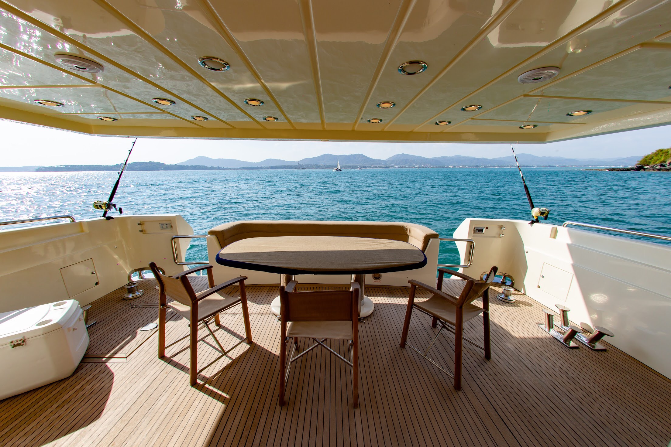 Photo #8 - Technema 89 (Technema 89 Say Yes) in Phuket - 3412