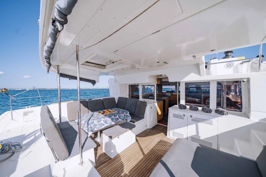 Lagoon 450F (BUTTERFLY CATAMARAN)  - 0