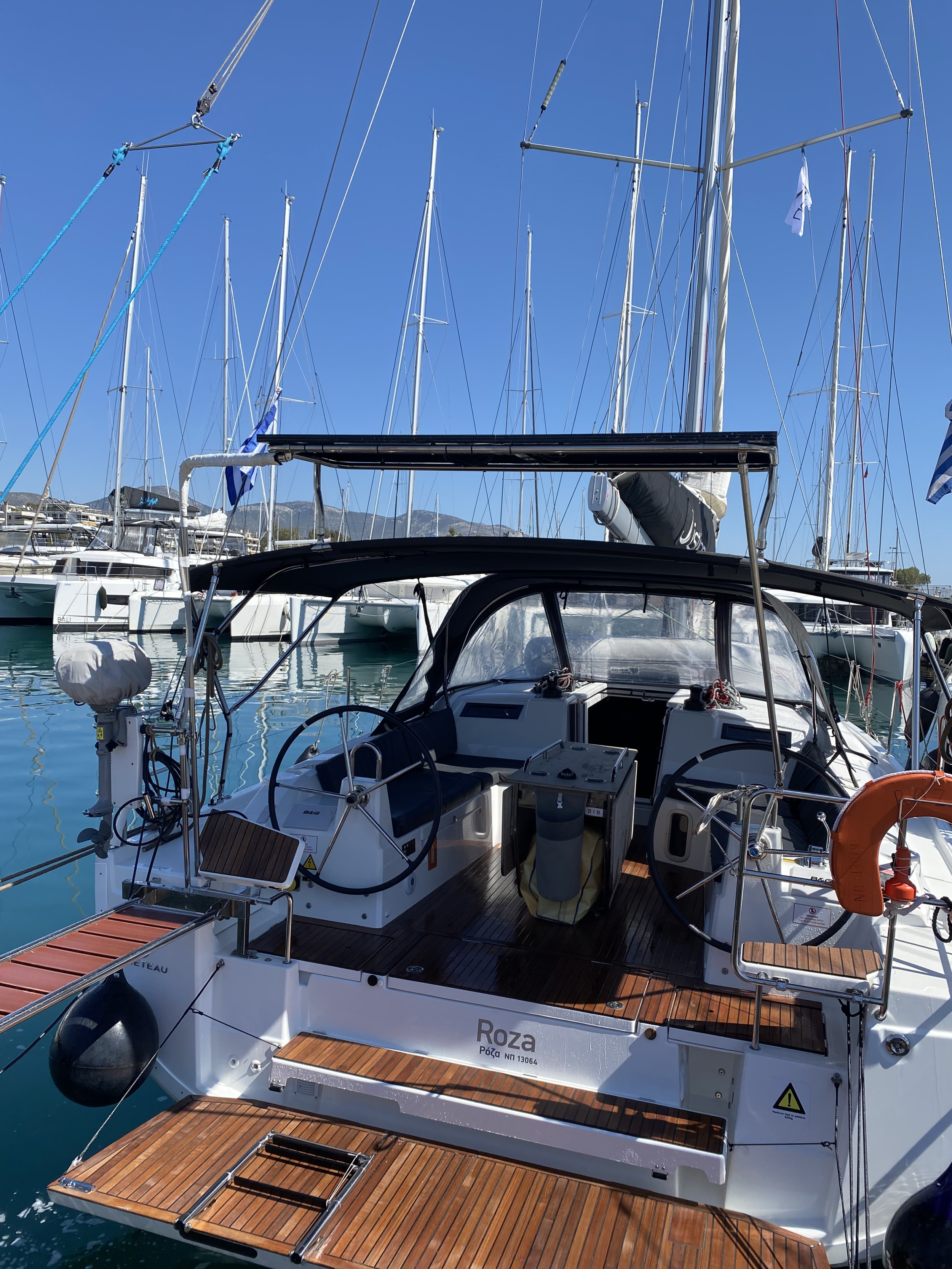 Photo #2 - BENETEAU OCEANIS 40.1 (ROZA) en Athènes - 3496