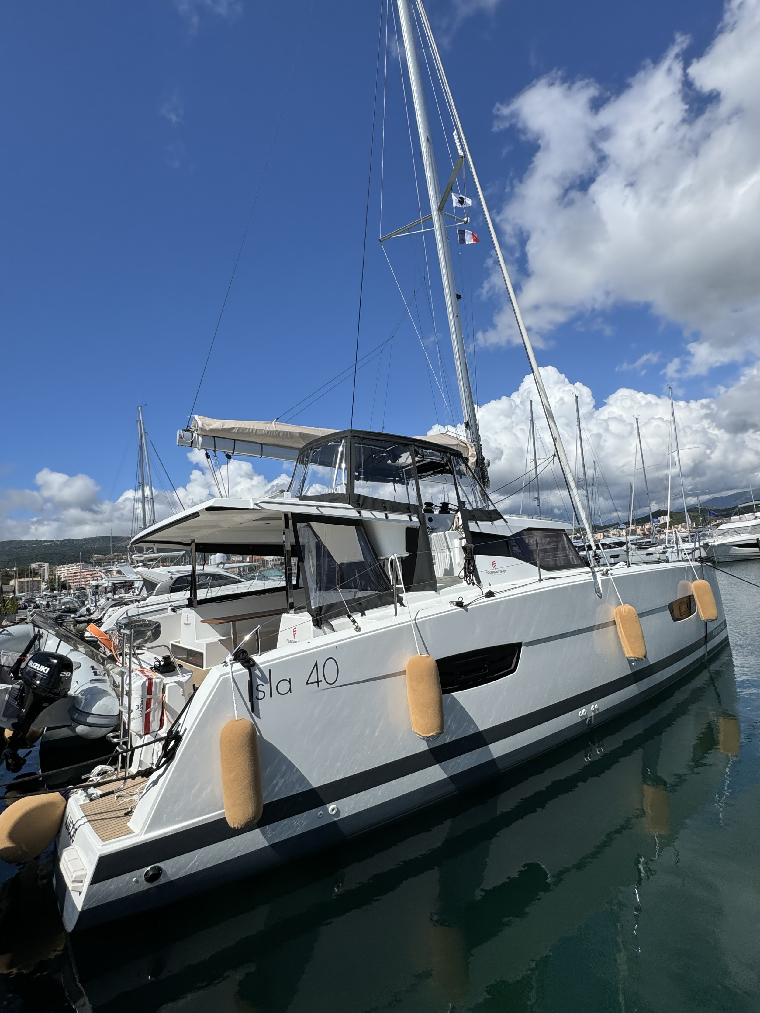 Photo #2 - Fountaine pajot Isla 40 (Bloanne) in Ajaccio - 3497