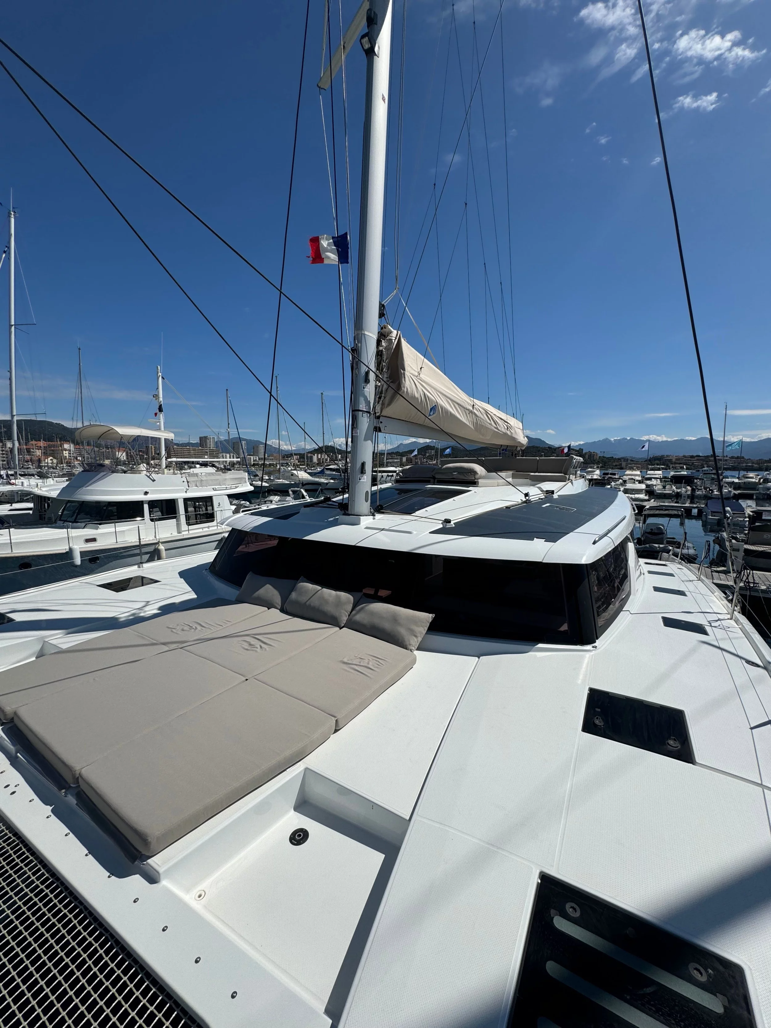 TANNA 47 (Hong-Kong)  - 12