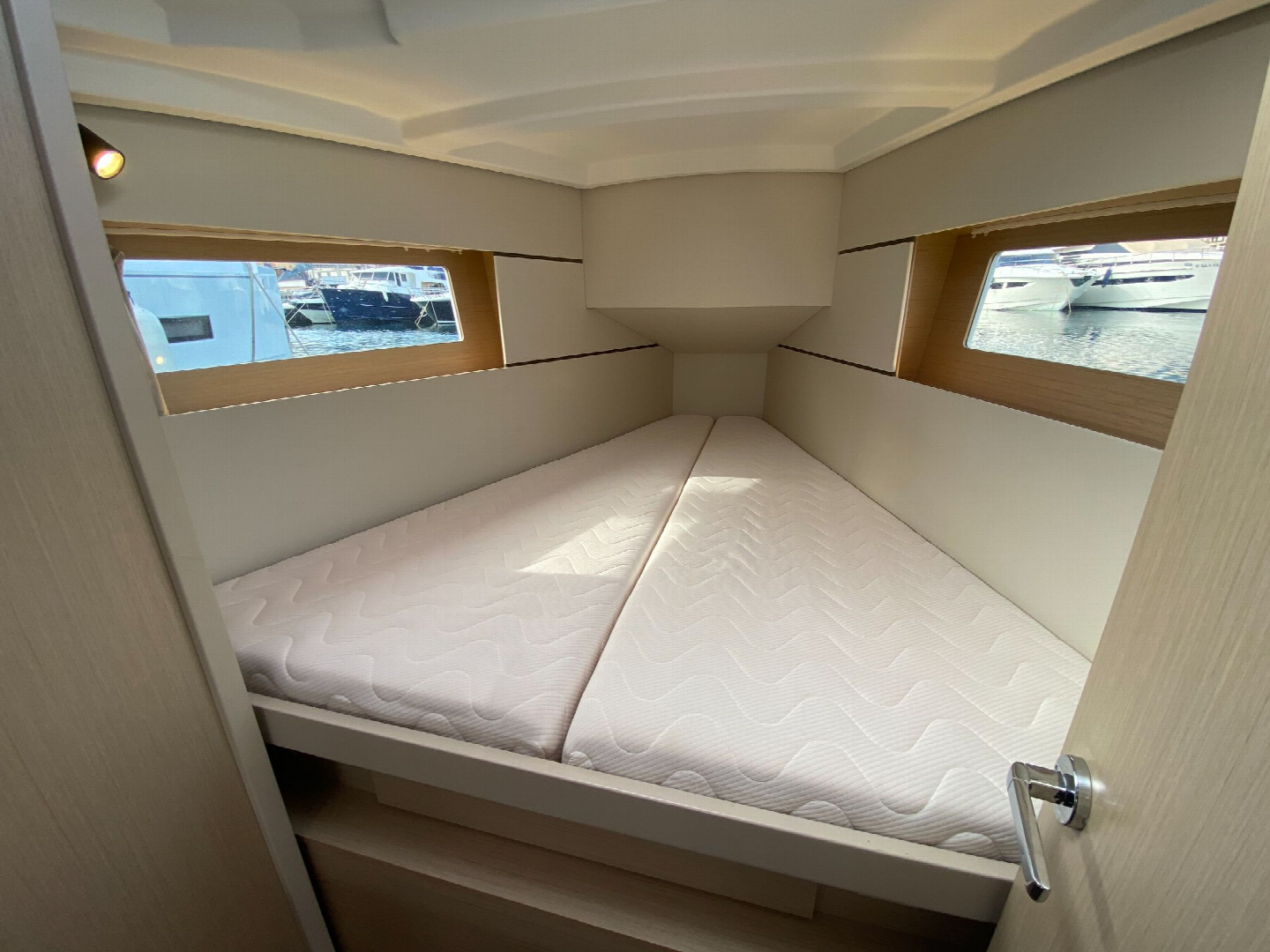 Photo #6 - BENETEAU OCEANIS 35.1 (Zanzibar) in Ajaccio - 3500