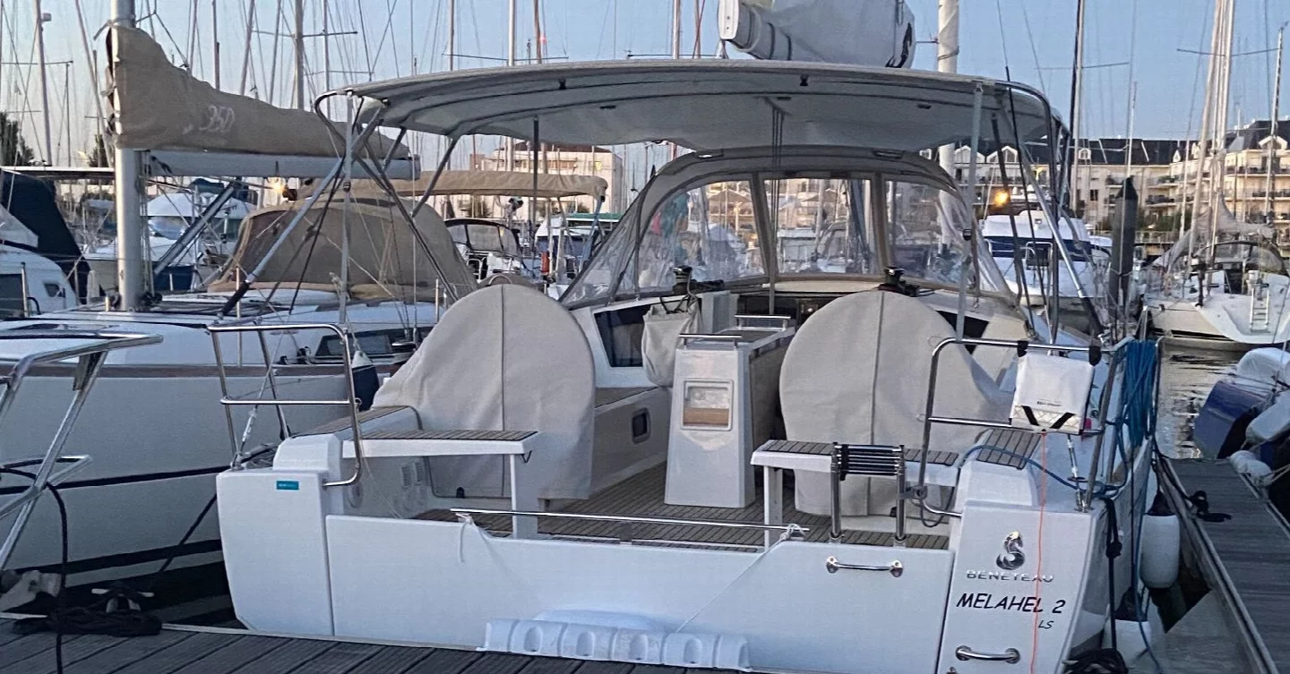BENETEAU OCEANIS 38.1 (Melahel II)  - 0
