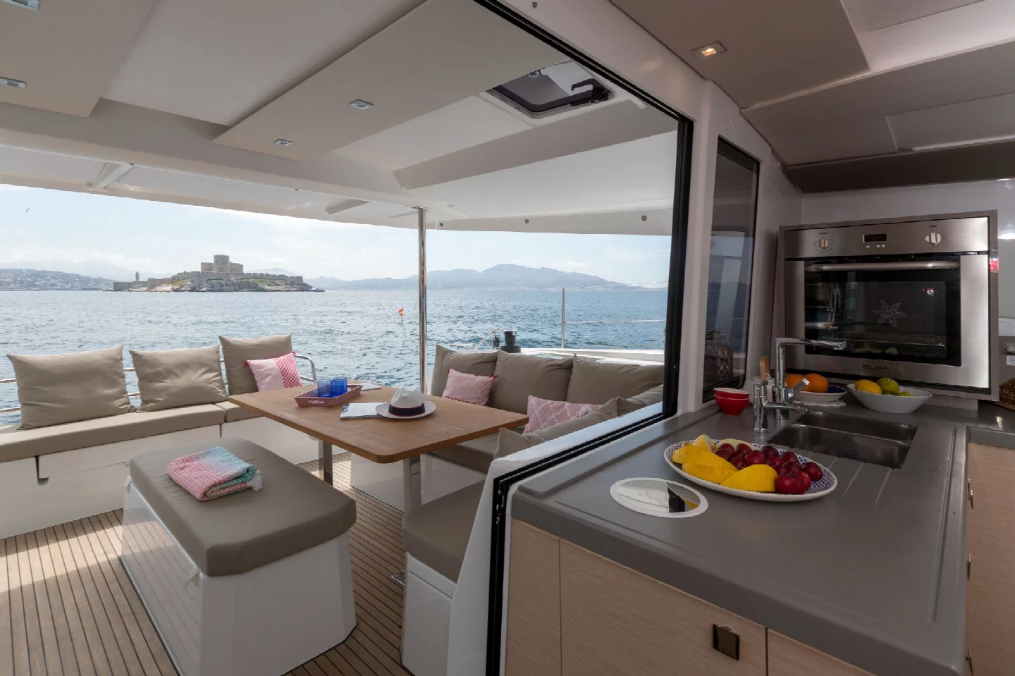 FOUNTAINE PAJOT ASTREA 42 (FOUNTAINE PAJOT ASTREA 42)  - 4