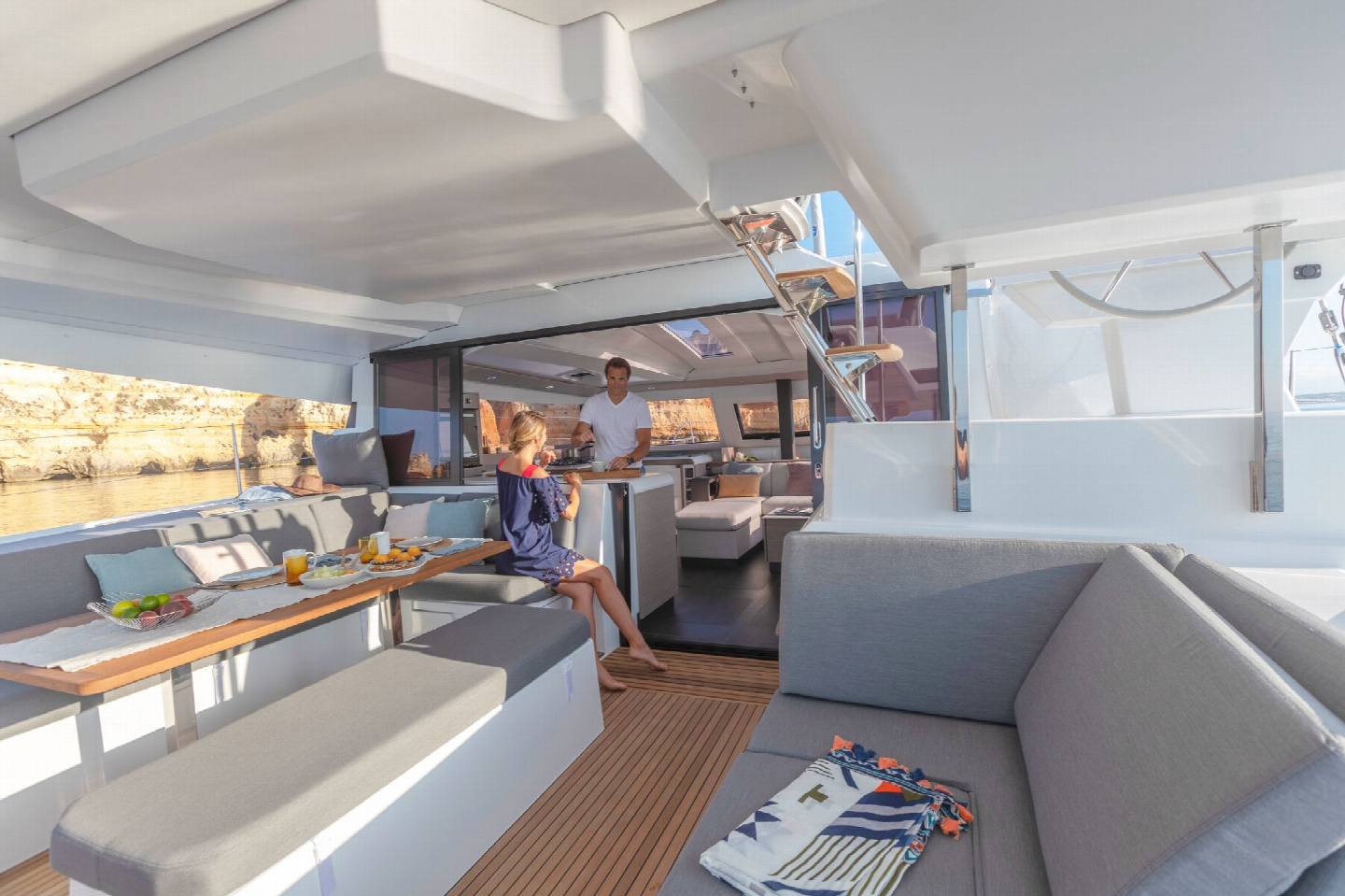Photo #6 - FOUNTAINE PAJOT ELBA 45 (FOUNTAINE PAJOT ELBA 45) in Ajaccio - 3508