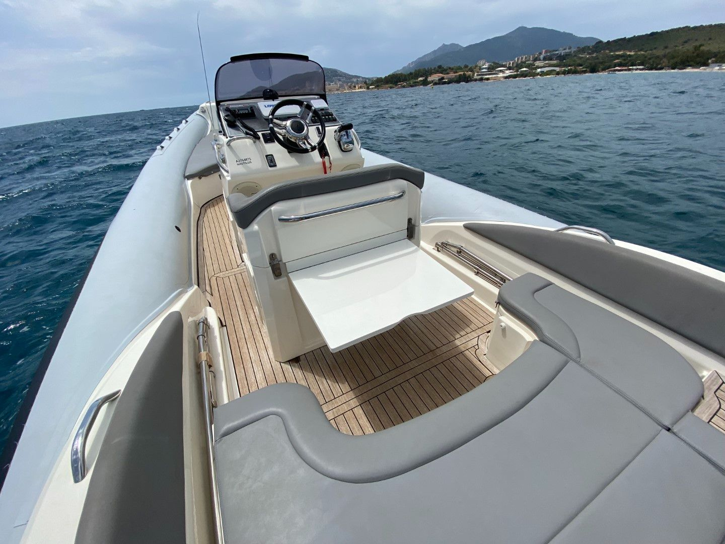 Photo #2 - LOMAC ADRENALINA 8.5 (Nautilus) en Ajaccio - 3515