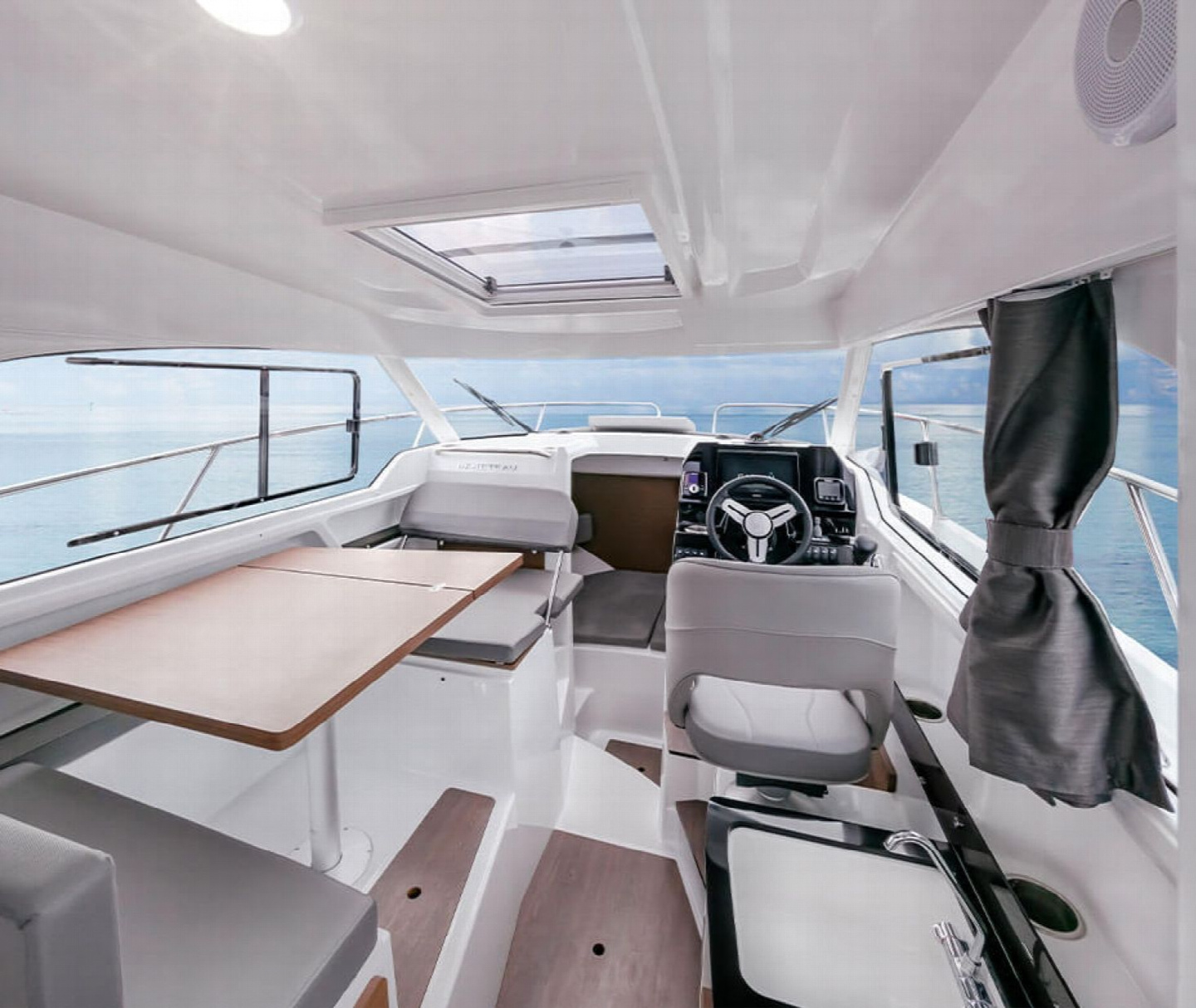 Photo #3 - BENETEAU ANTARES 8 (BENETEAU ANTARES 8) in Ajaccio - 3521