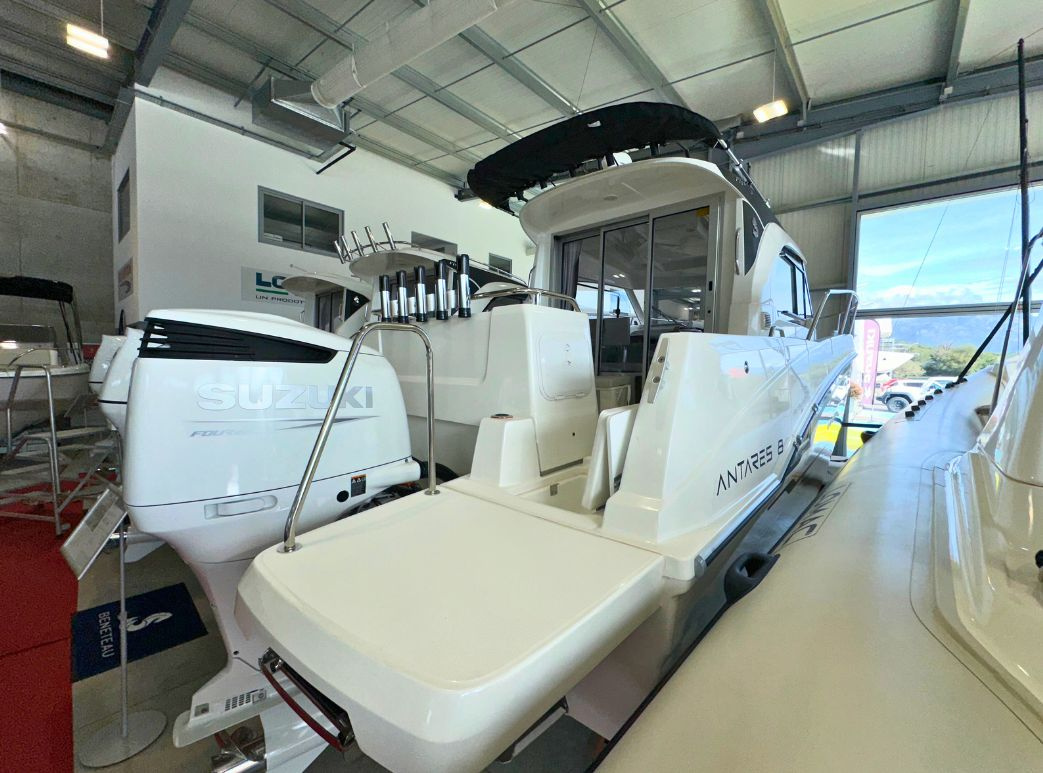 Photo #6 - BENETEAU ANTARES 8 (BENETEAU ANTARES 8) in Ajaccio - 3521