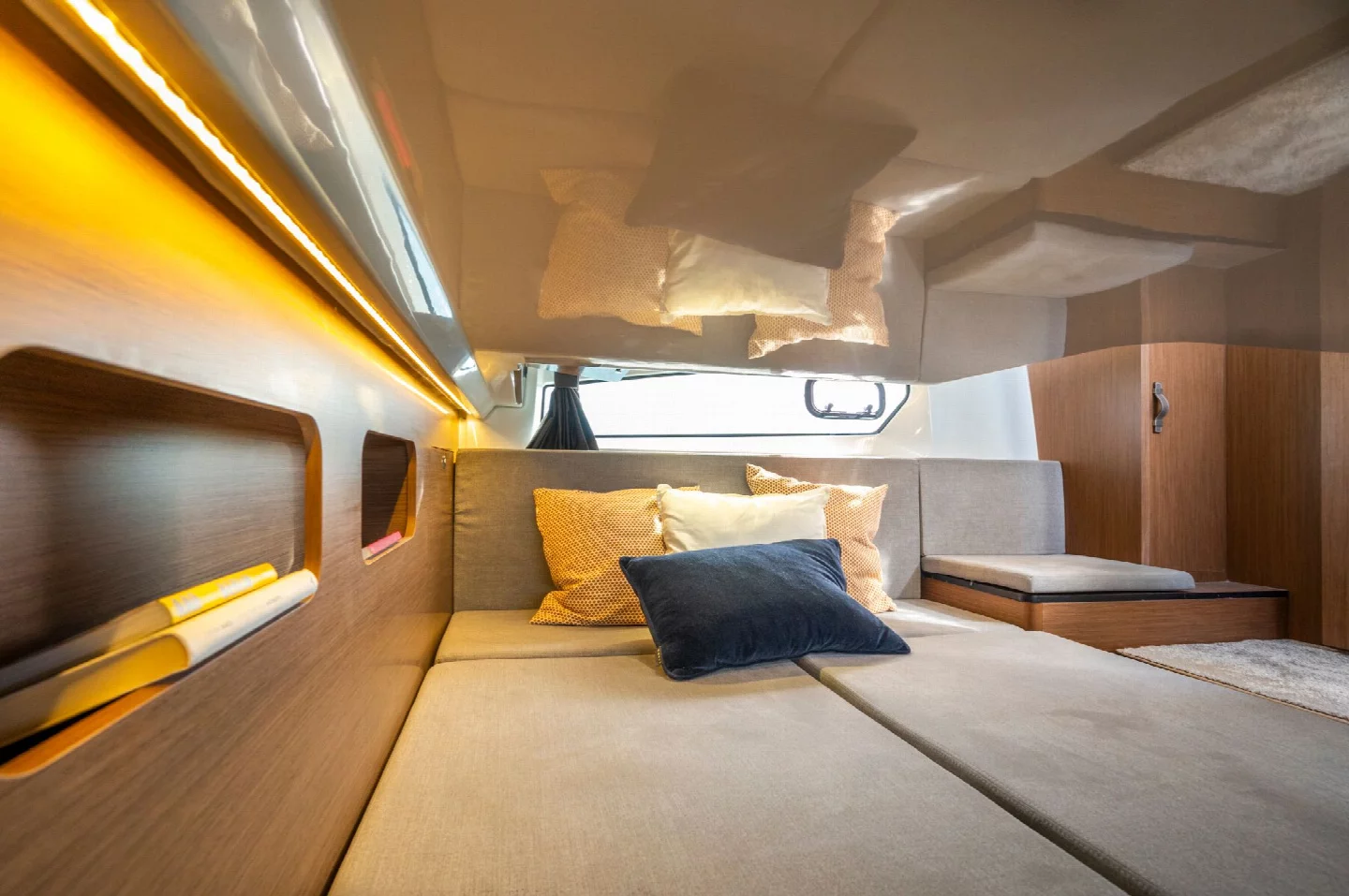 BENETEAU ANTARES 11 FLY (Mazolello)  - 11
