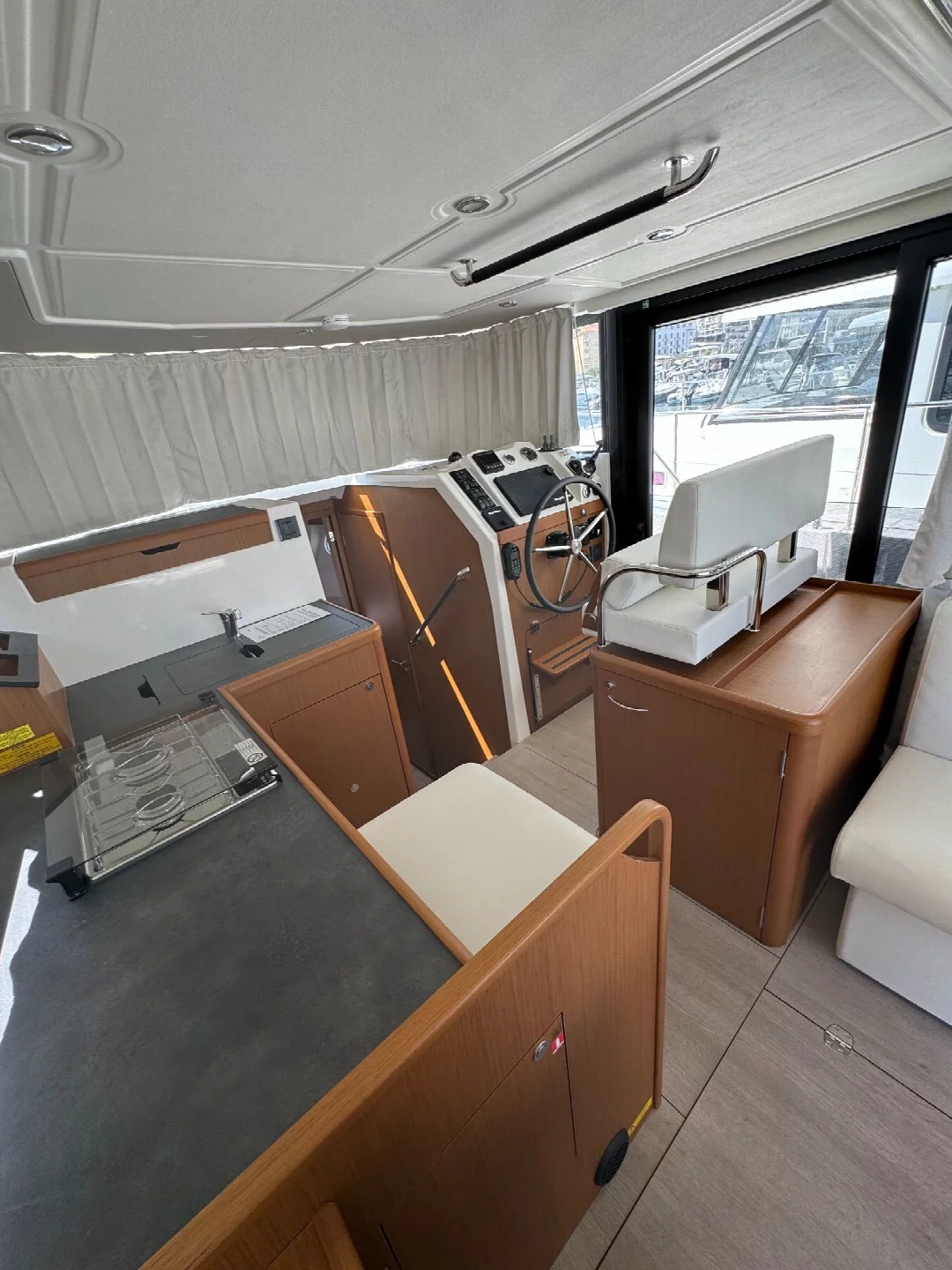 BENETEAU SWIFT TRAWLER 35 (Lui Di Ju)  - 4