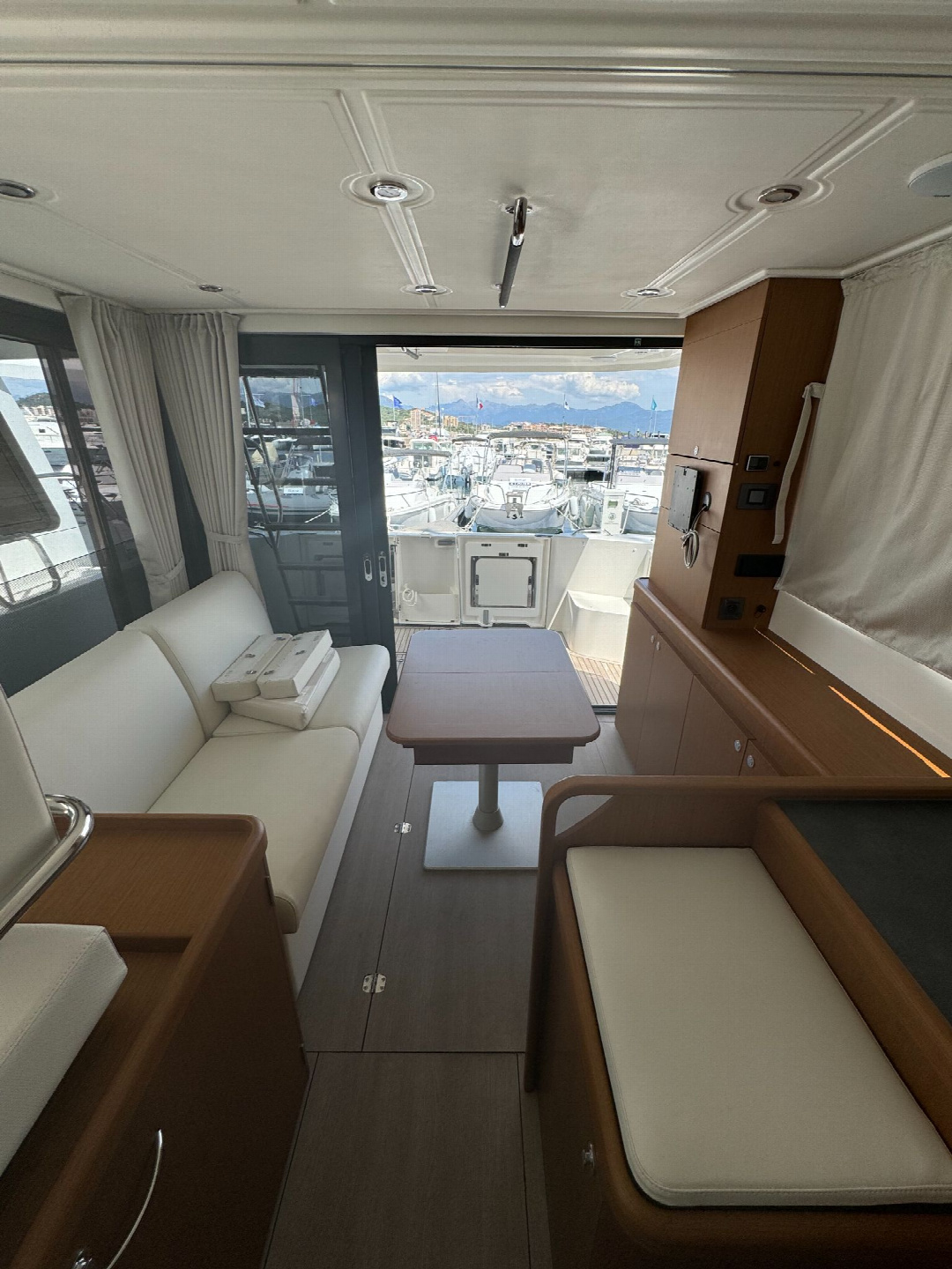 Photo #8 - BENETEAU SWIFT TRAWLER 35 (Lui Di Ju) in Ajaccio - 3523
