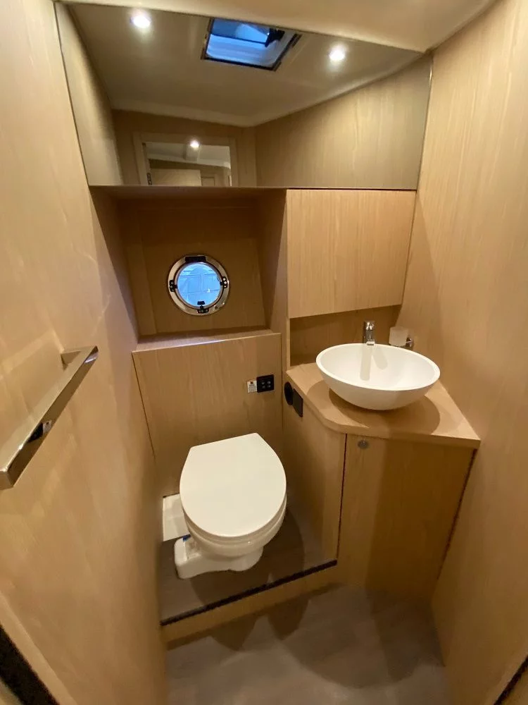 BENETEAU SWIFT TRAWLER 41 (Kyoto II)  - 11