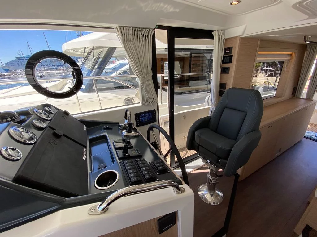 BENETEAU SWIFT TRAWLER 48 (BENETEAU SWIFT TRAWLER 48)  - 1