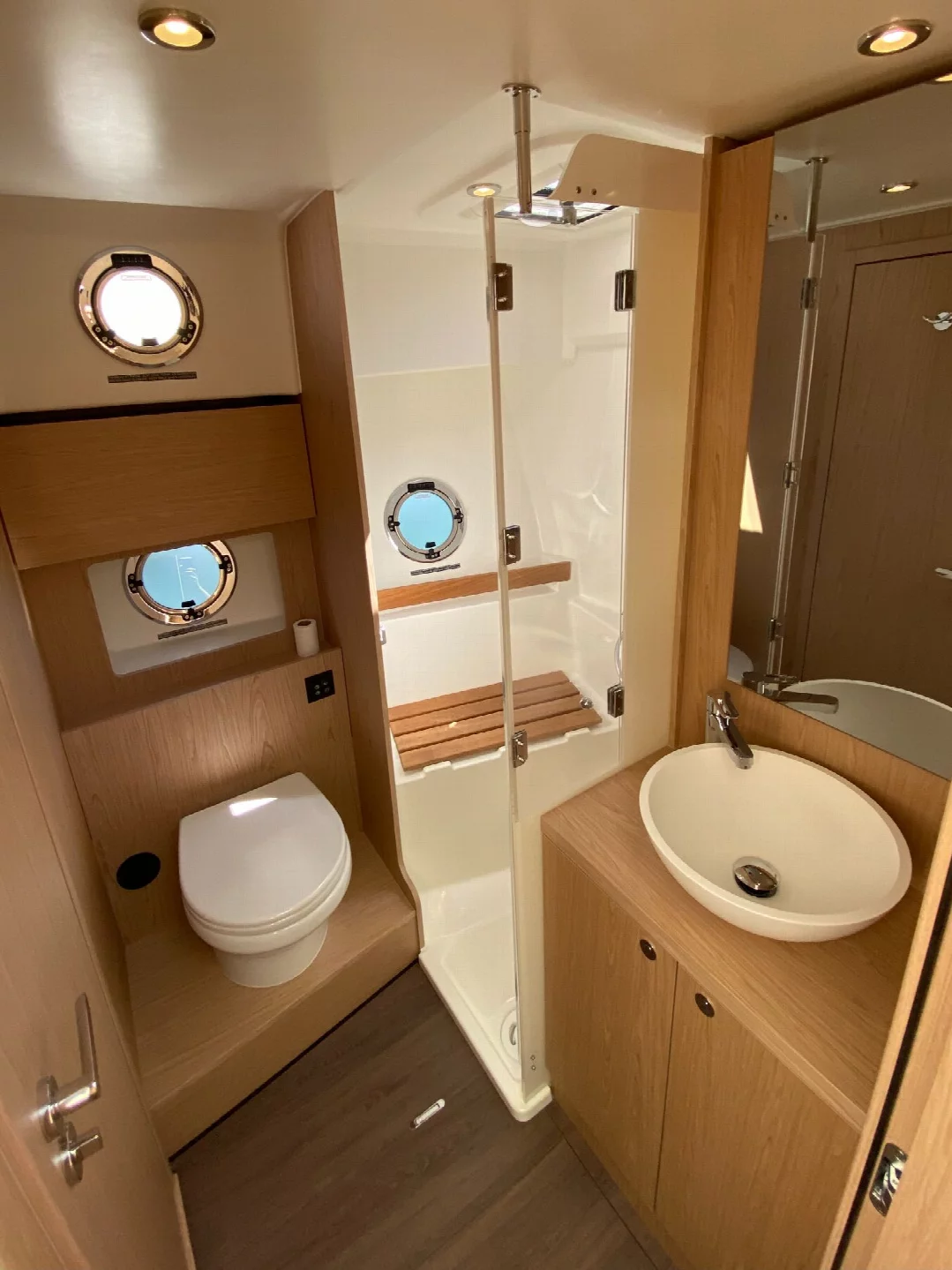 BENETEAU SWIFT TRAWLER 48 (BENETEAU SWIFT TRAWLER 48)  - 2