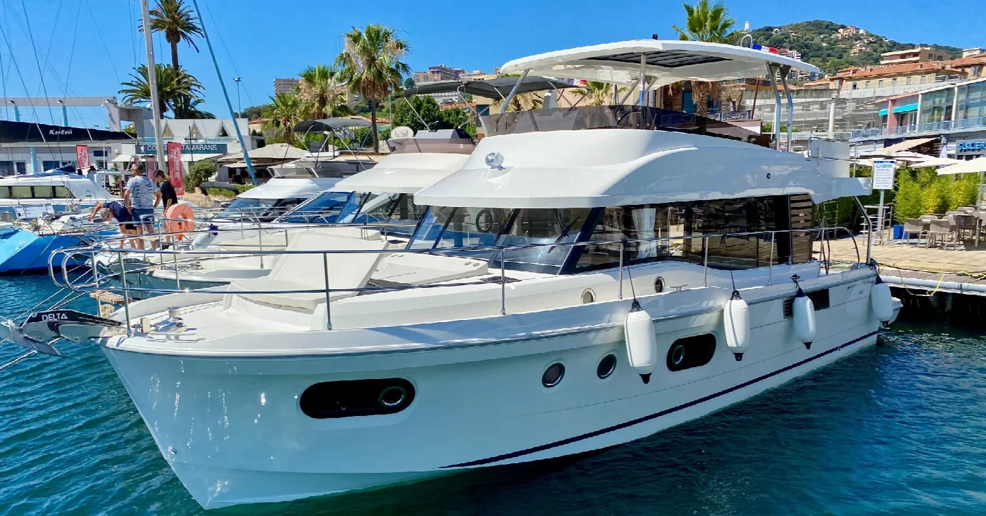 BENETEAU SWIFT TRAWLER 48 (BENETEAU SWIFT TRAWLER 48)  - 3