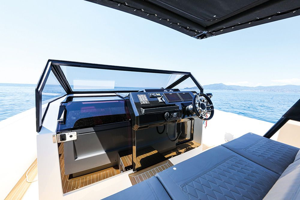 Photo #9 - DE ANTONIO 34 OPEN (Tokyo) in Ajaccio - 3530
