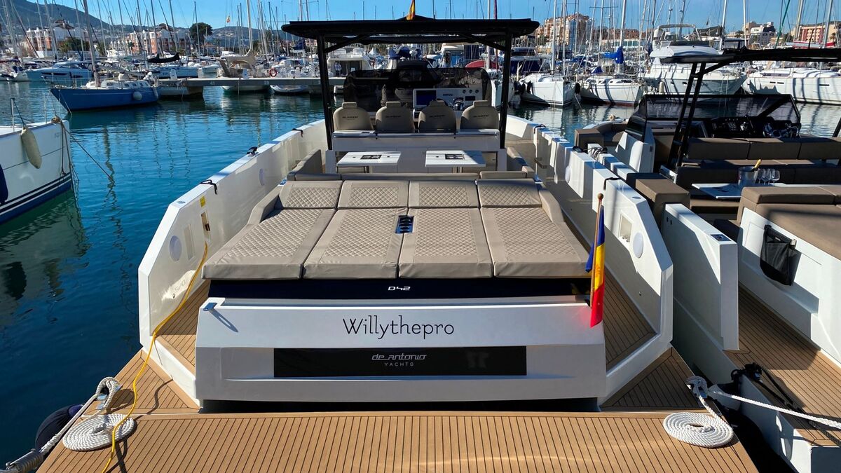 Photo #9 - DE ANTONIO D42 (PROMETHEUS) in Denia - 3541