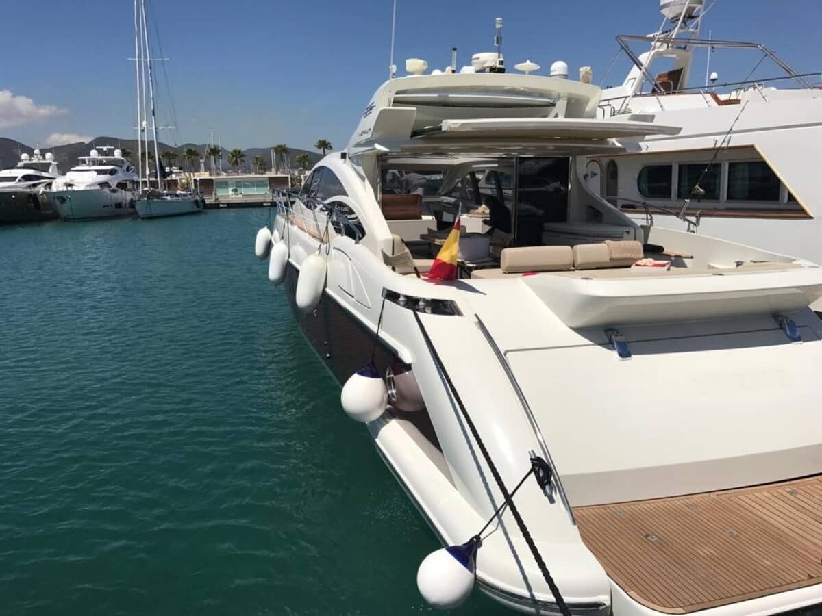 Photo #9 - AZIMUT 68 (ZIPI ZAPE) in Denia - 3546