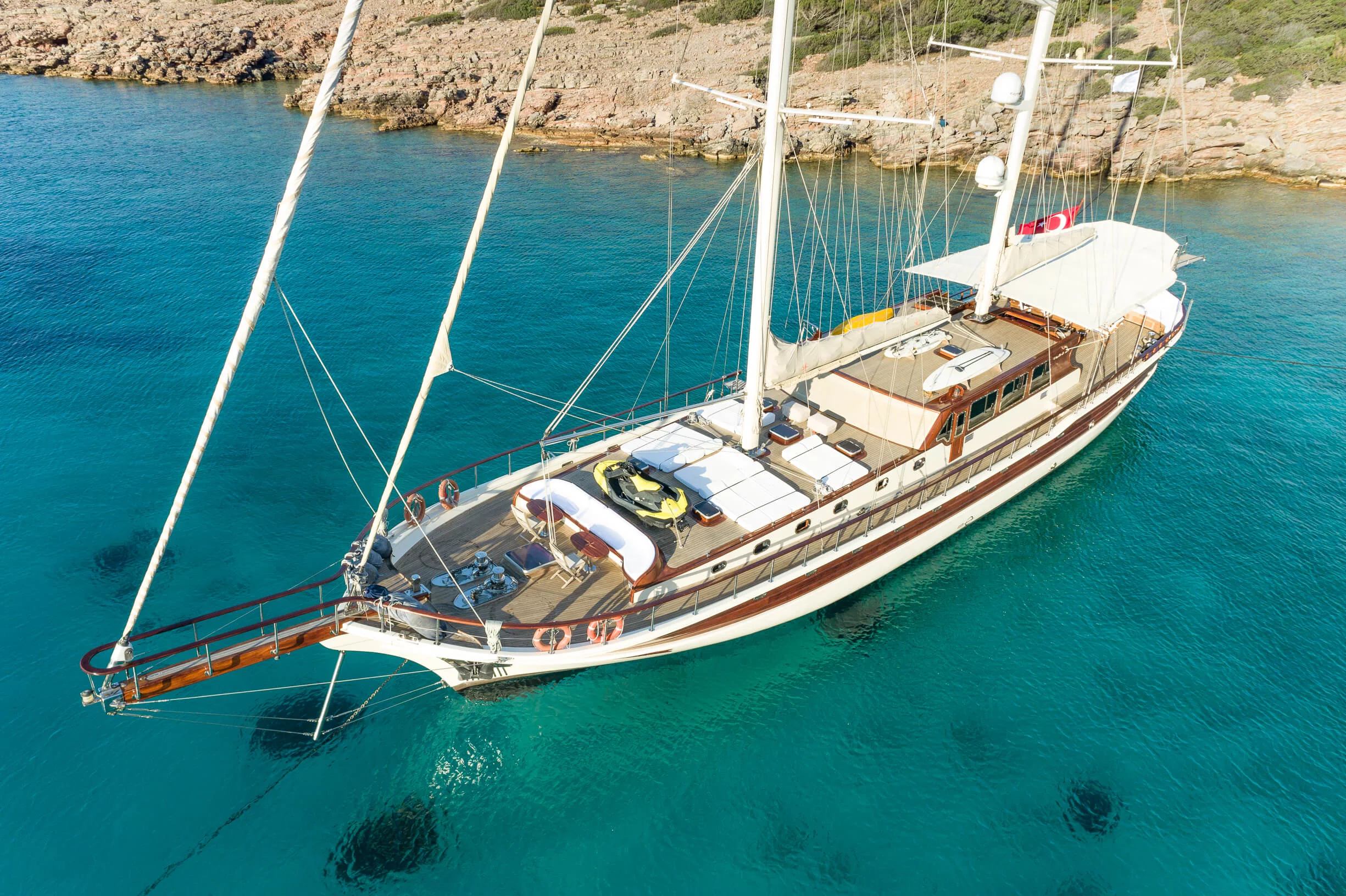 Custom-built (Estrella De Mar)  - 9