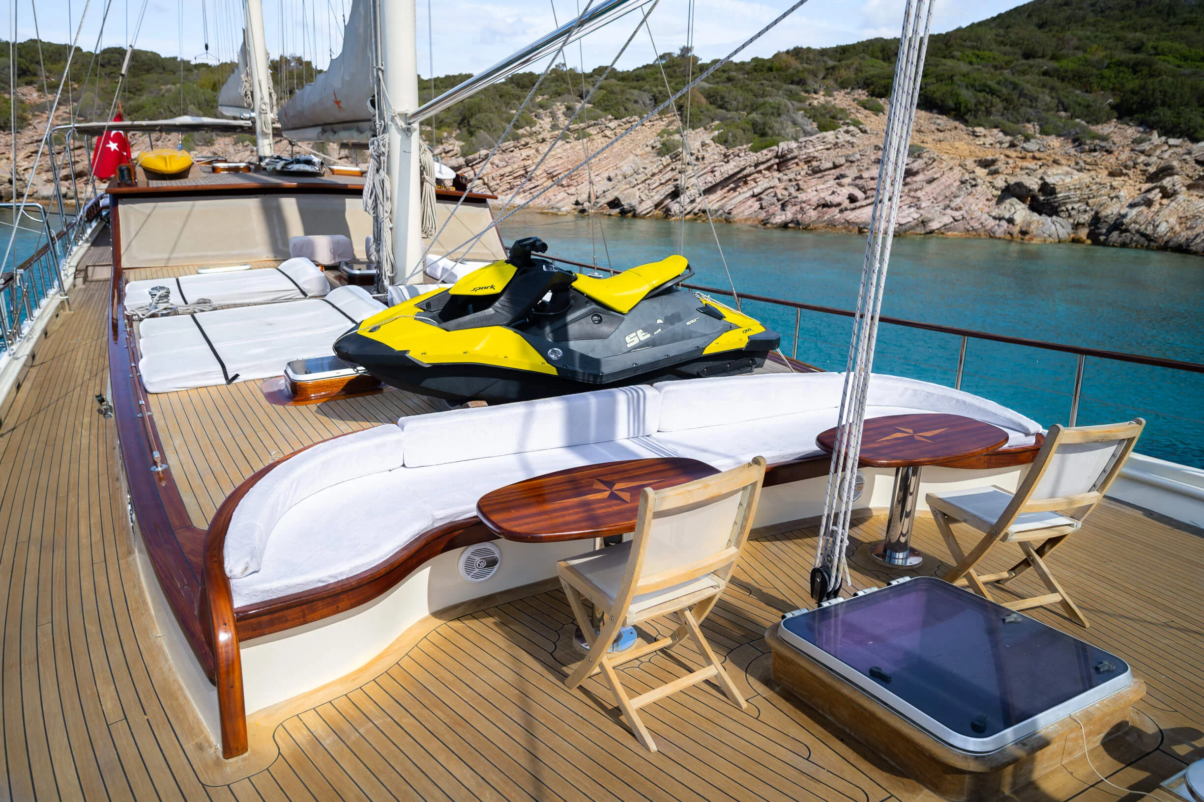 Custom-built (Estrella De Mar)  - 11