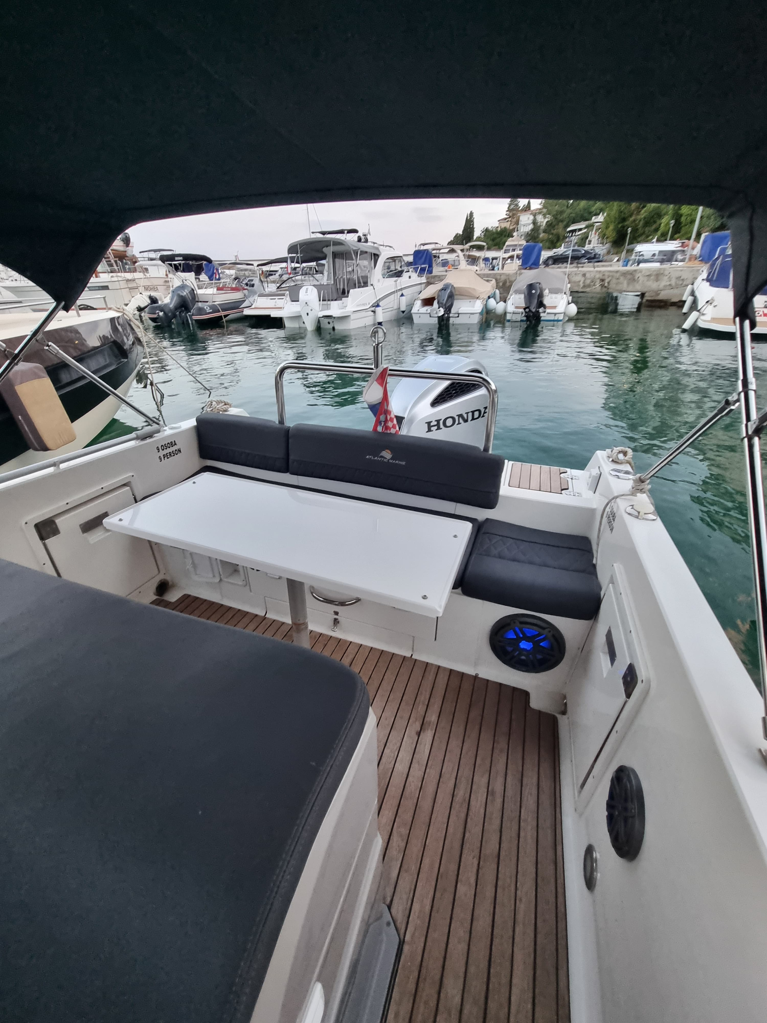 Photo #7 - Atlantic Suncruiser 730 (Lady Blue) en Opatija - 61273