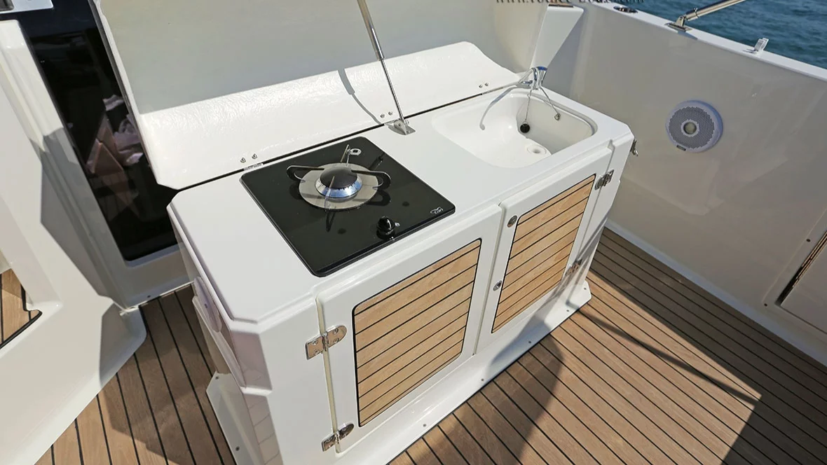 Atlantic Suncruiser 730 (Lady Blue)  - 13