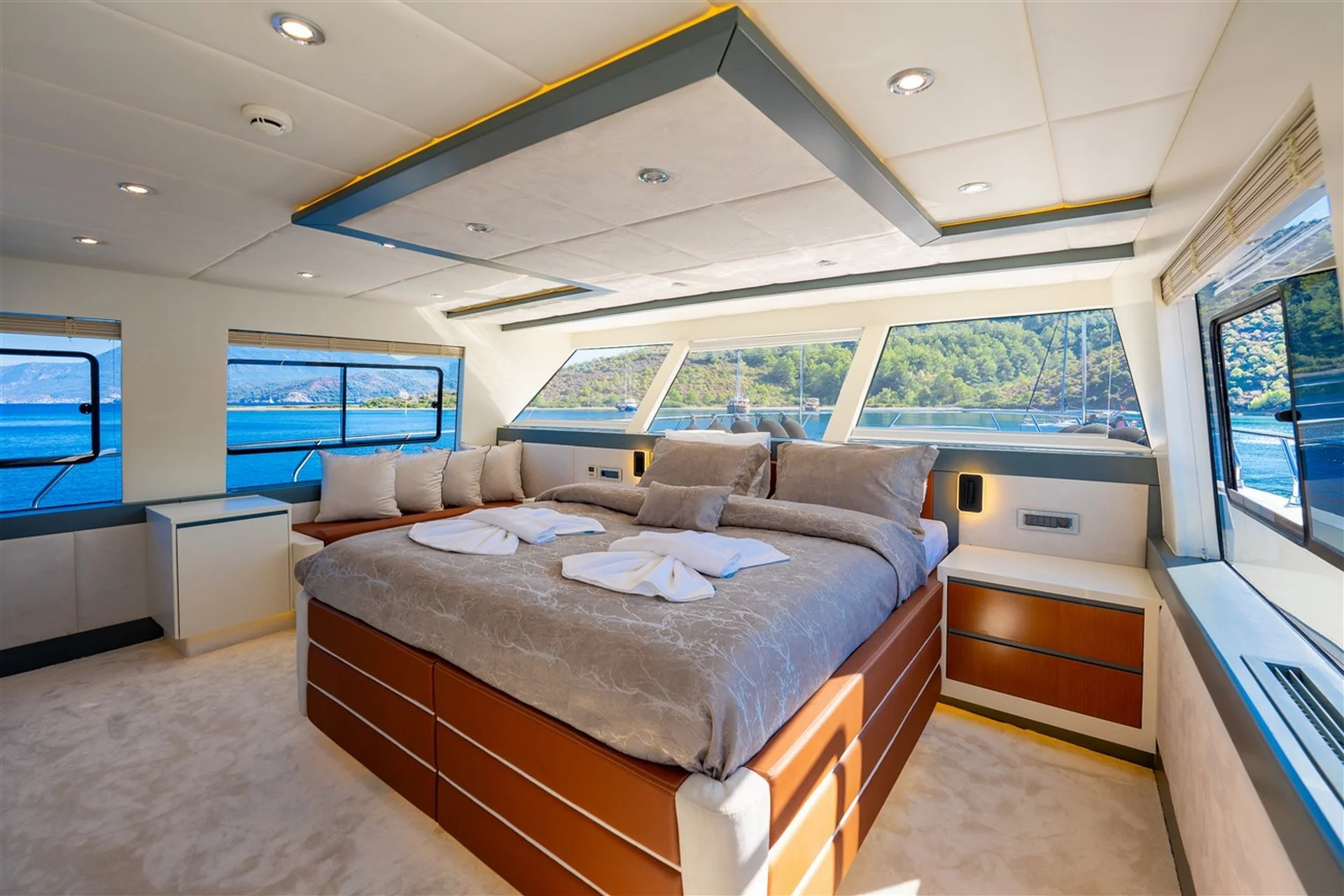Trawler (Alessandro)  - 4