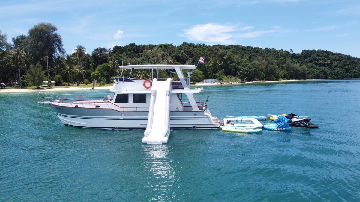Photo #10 - Grand Banks (Sambuca) in Phuket - 61552