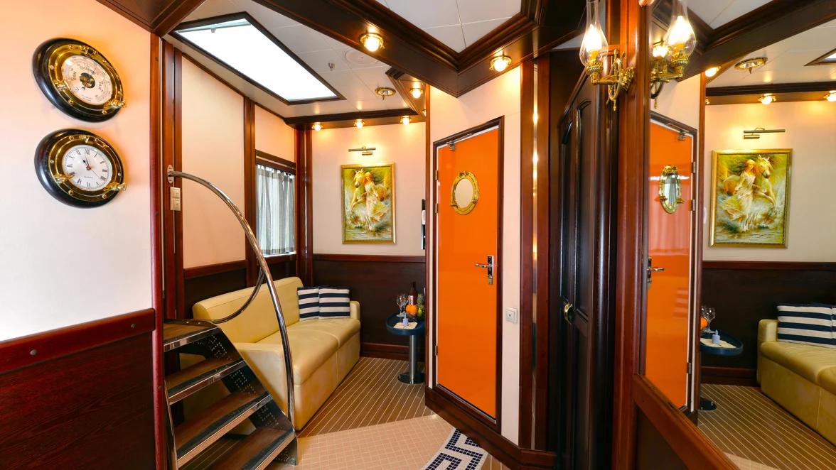 Schooner - sailing cruise ship (Running on Waves)  - 6