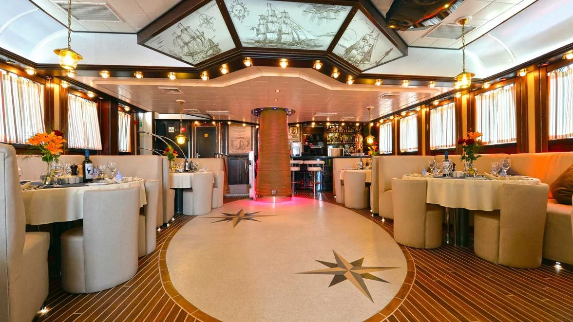 Schooner - sailing cruise ship (Running on Waves)  - 10